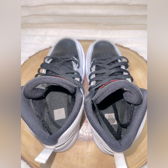 Air Jordan Access Basketball Shoes - Picture 8 of 11